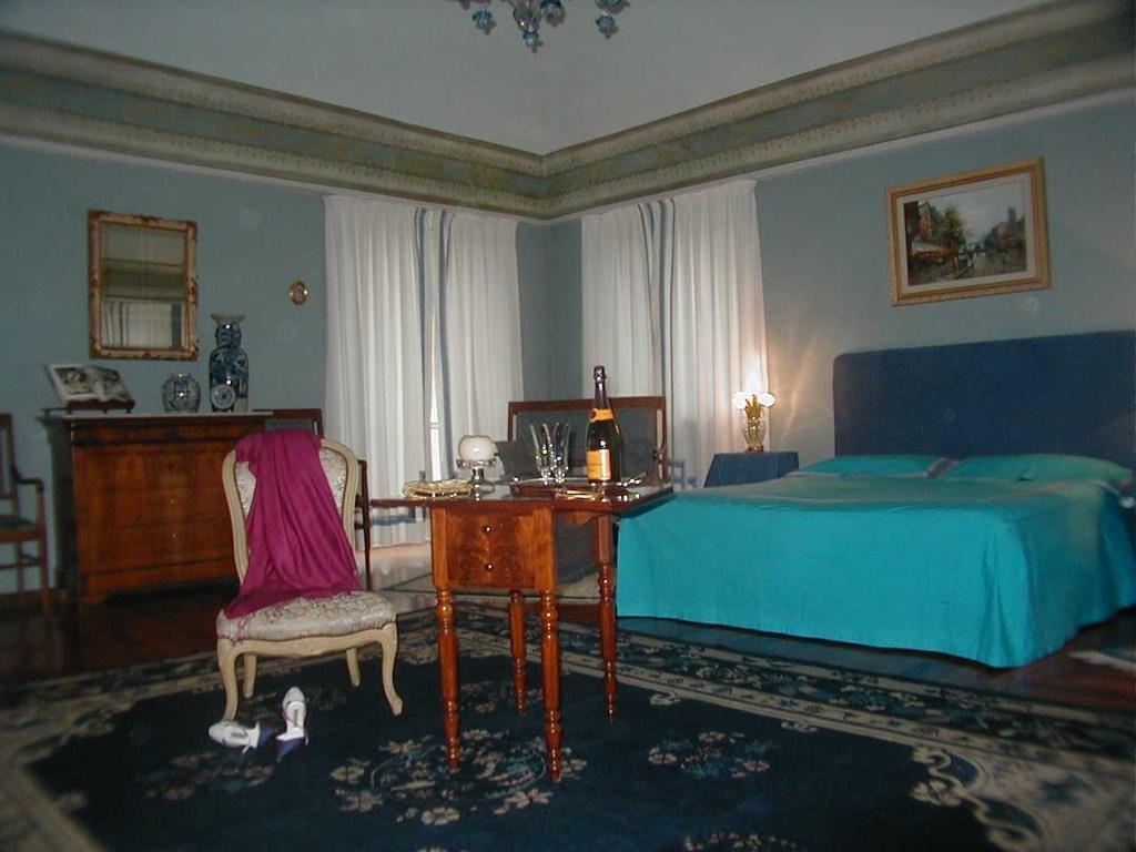 Torre Dei Frati Bed & Breakfast Fossano Phòng bức ảnh